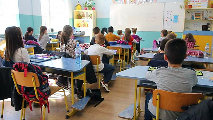 Предметът Родинознание се връща в училищата по настояване на ВМРО